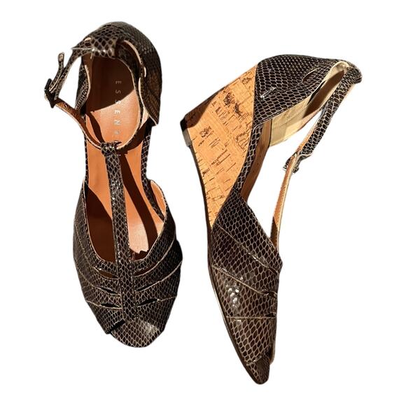 ESSENTIEL Wedge Leather Snake Embossed Cork Heel Peep Toe Buckle Italy EU 38 EUC - Picture 8 of 8